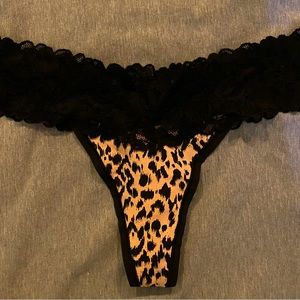 Victoria’s Secret cotton lace waist thong Size Small